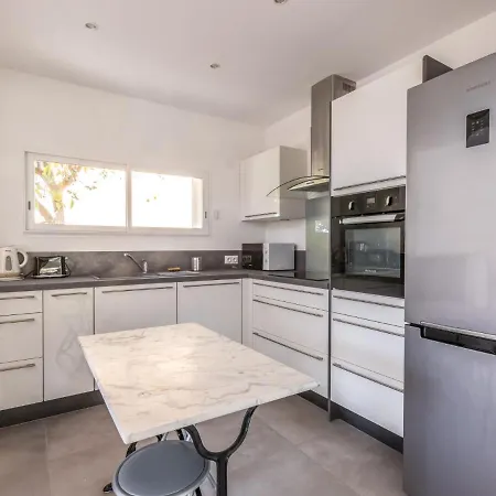 Mont Des Oiseaux By Interhome * 툴롱